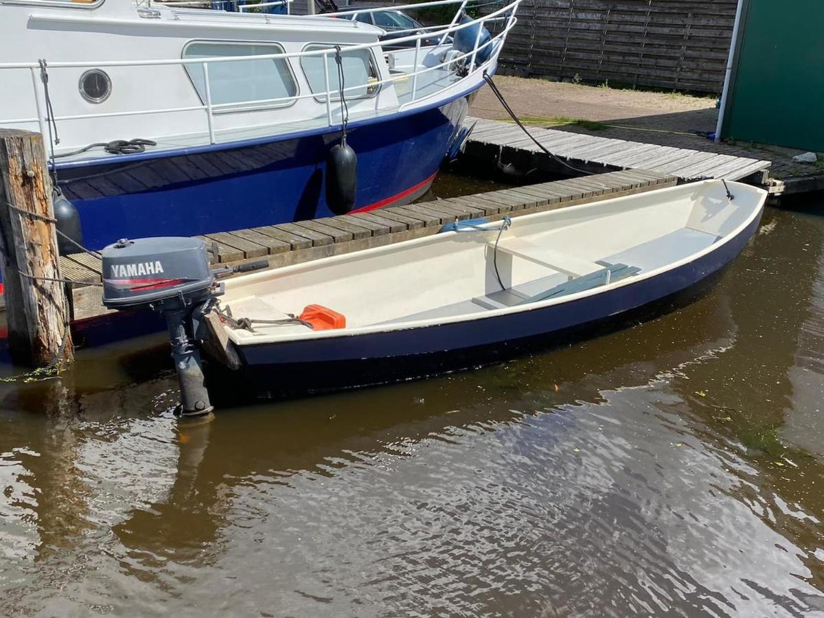 Boat Ella - Kamperen Op Het Water -Niet Om Mee Te Varen -Read Host Profile-Lees Hostprofiel Jutrijp ภายนอก รูปภาพ